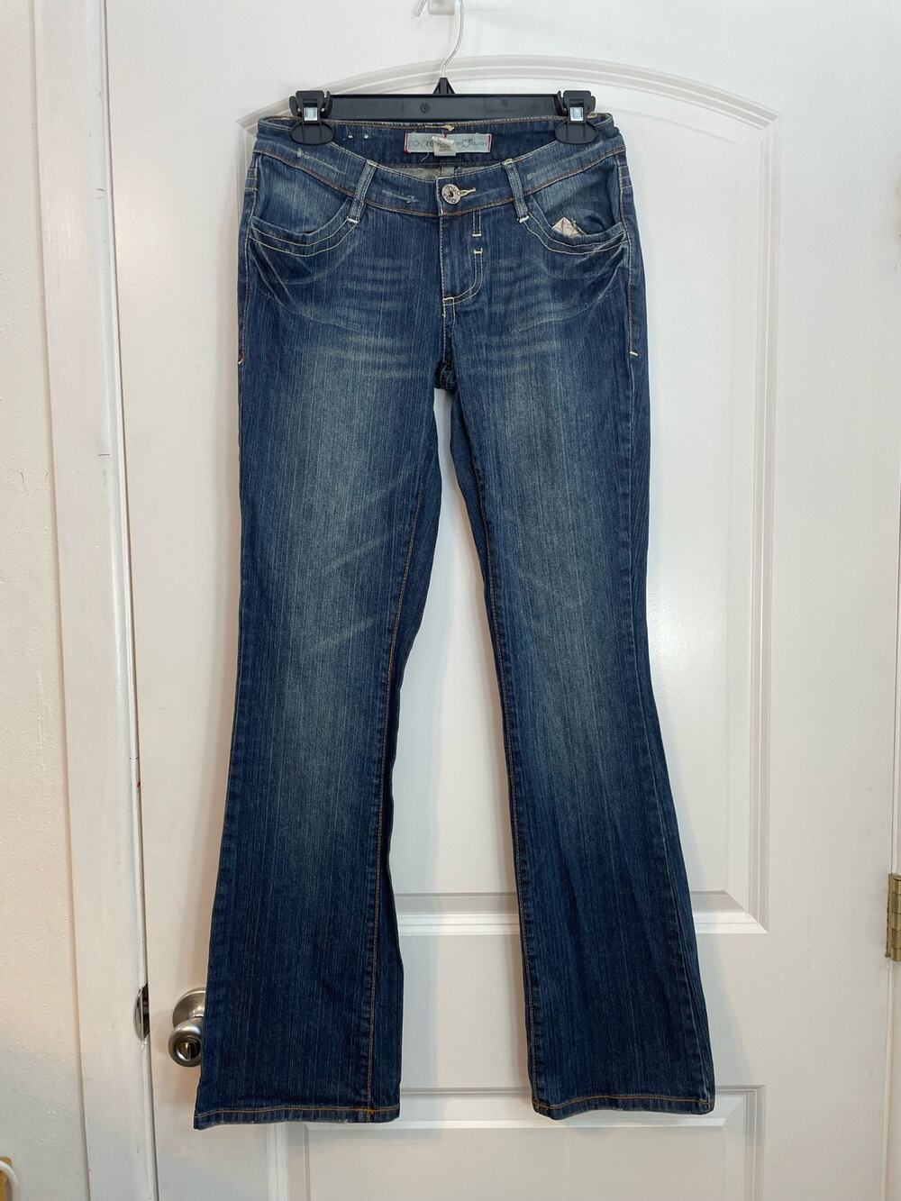 VTG Y2K Ecko Jeans Size 5/28 Low Rise Painted Rhinestones Flare Leg McBling